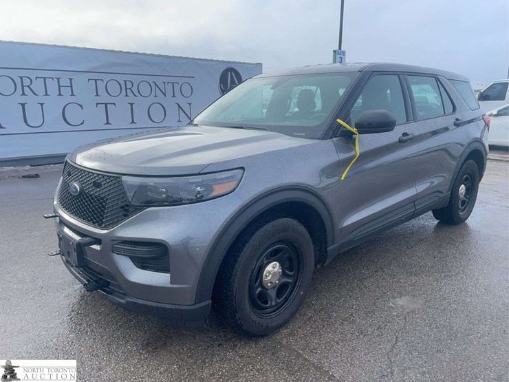 2020-ford-explorer-image-1
