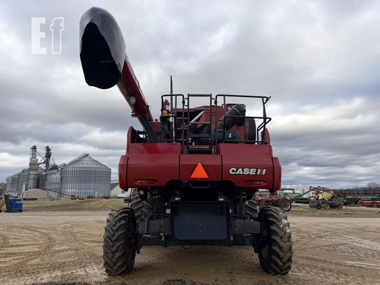 2012-case-ih-7120-image-4