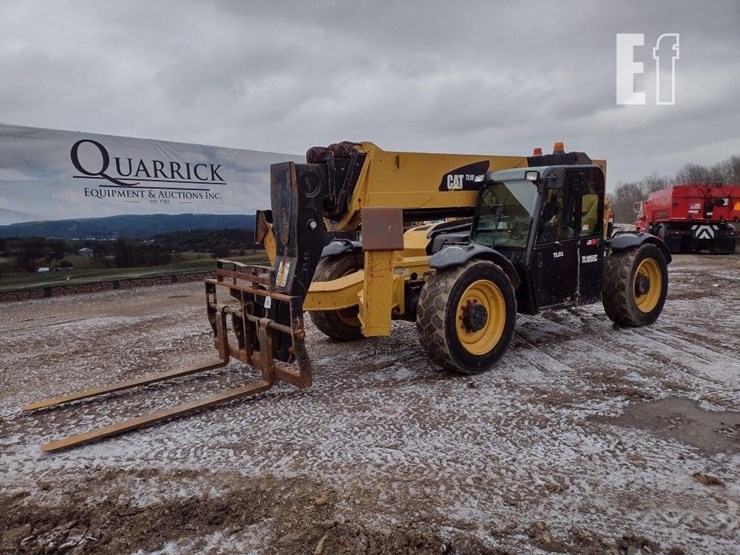 2015-caterpillar-tl1055c-image-30