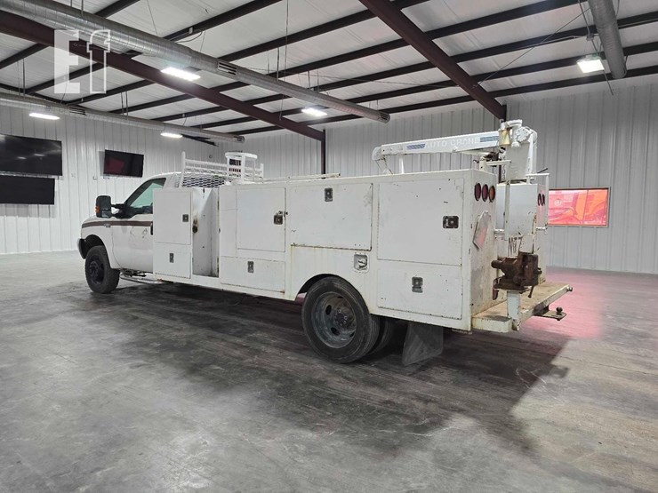 1999-ford-f550-image-4