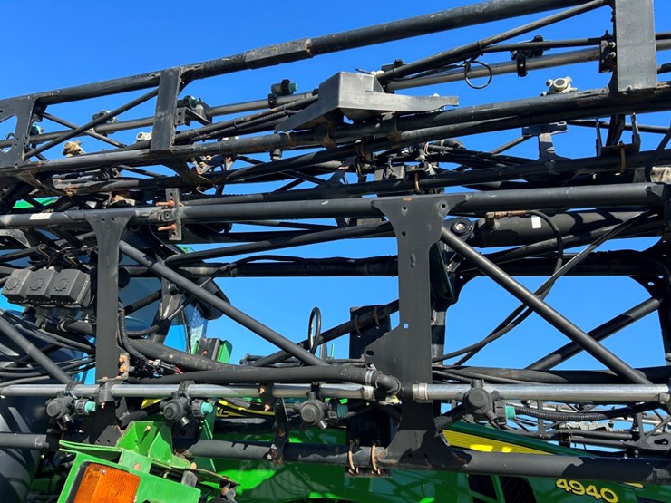 2013-john-deere-4940-image-10