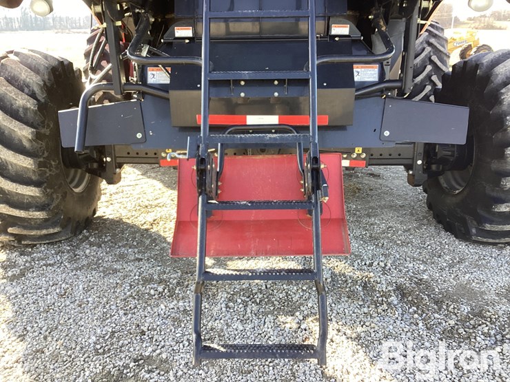 2012-case-ih-8120-image-10
