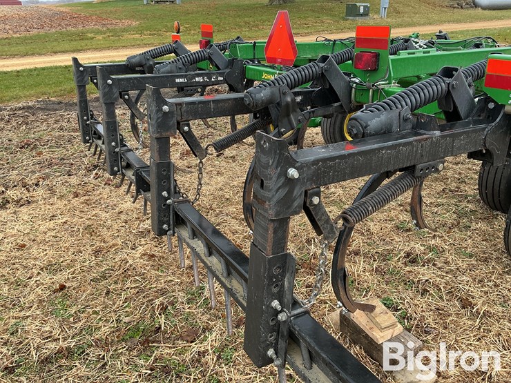 2010-john-deere-714-image-19