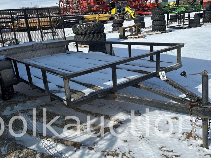 3313---single-axle-utility-trailer-&-truck-toolbox-image-1