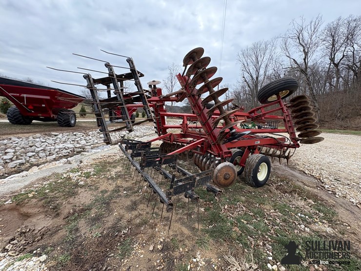 case-ih-3900-image-5