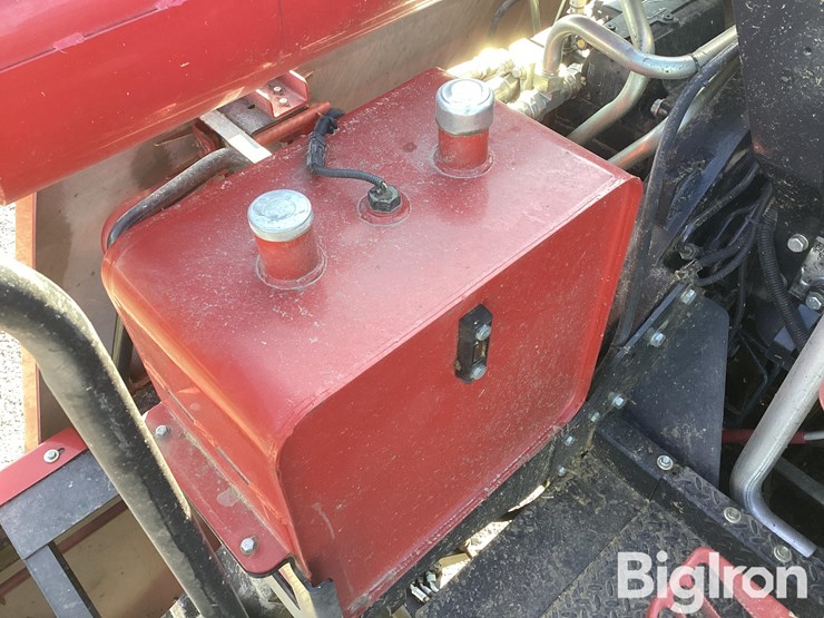 2012-case-ih-8120-image-12