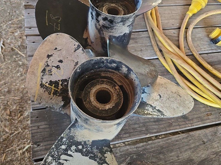 2-propellers-off-of-mercruiser-boat-image-1