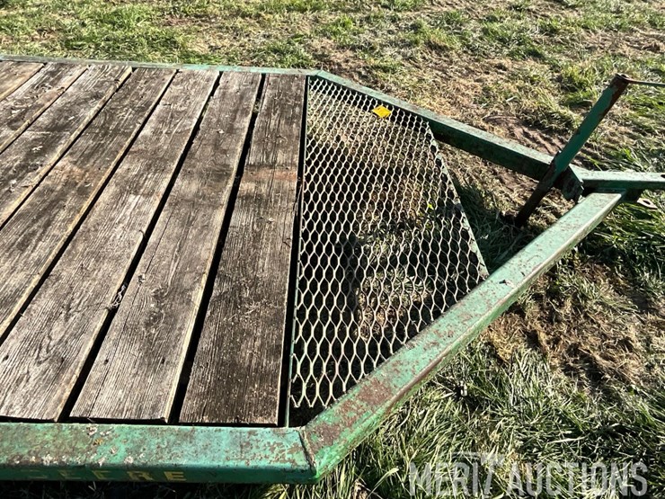 john-deere-implement-trailer-image-36