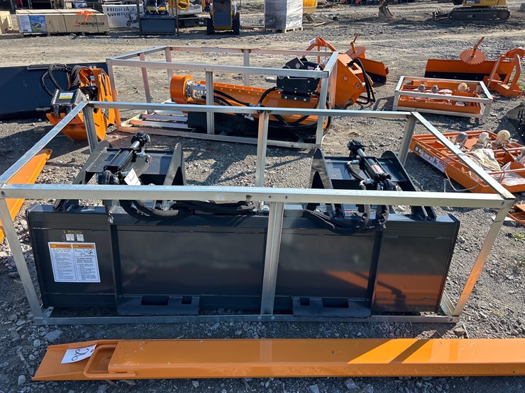 #27-•-72”-skid-steer-grapple-bucket-image-3