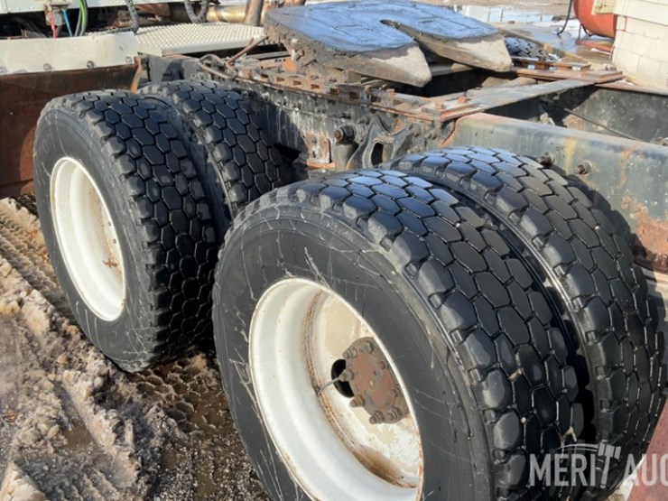 1999-international-9100-image-24