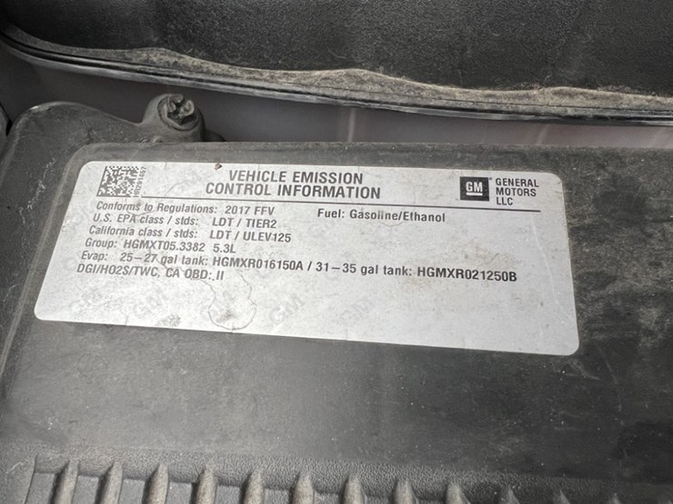 2017-chevrolet-tahoe-image-14