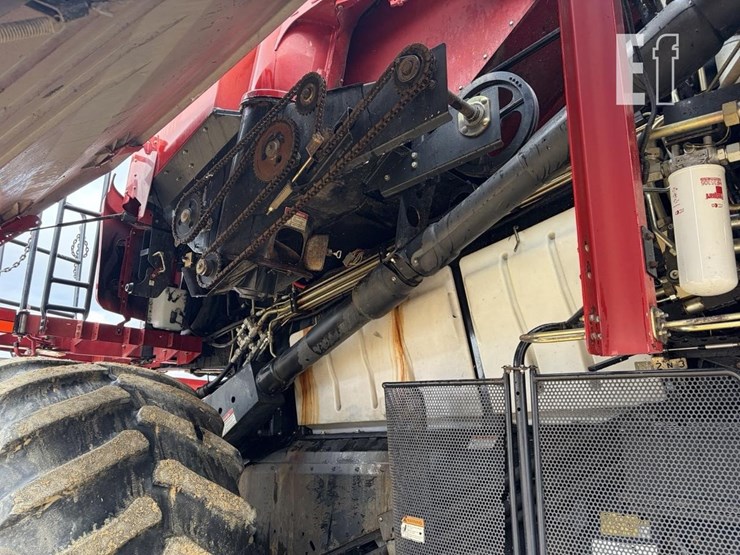 2012-case-ih-7120-image-13