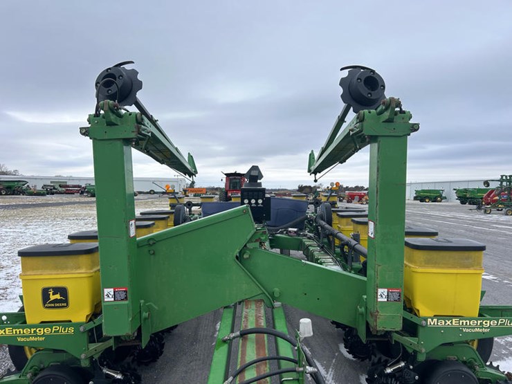 john-deere-1770-image-12