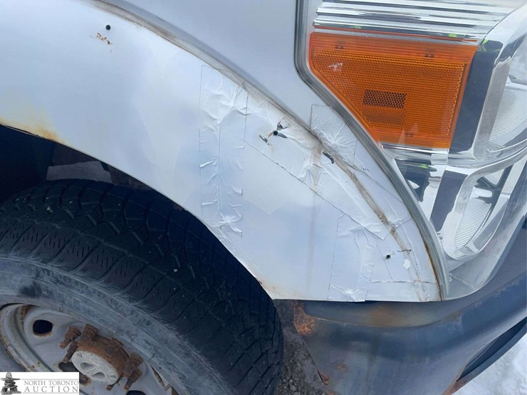 2011-ford-f250-image-24