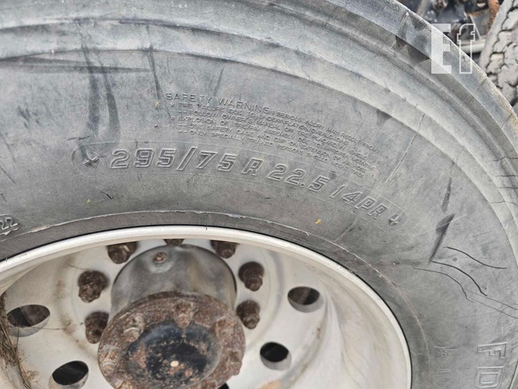 kenworth-t600-image-24