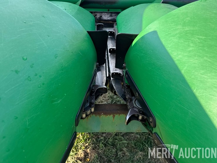 john-deere-608c-image-17