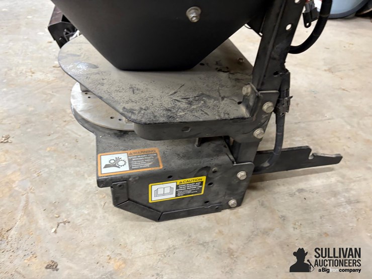 john-deere-gator-image-15