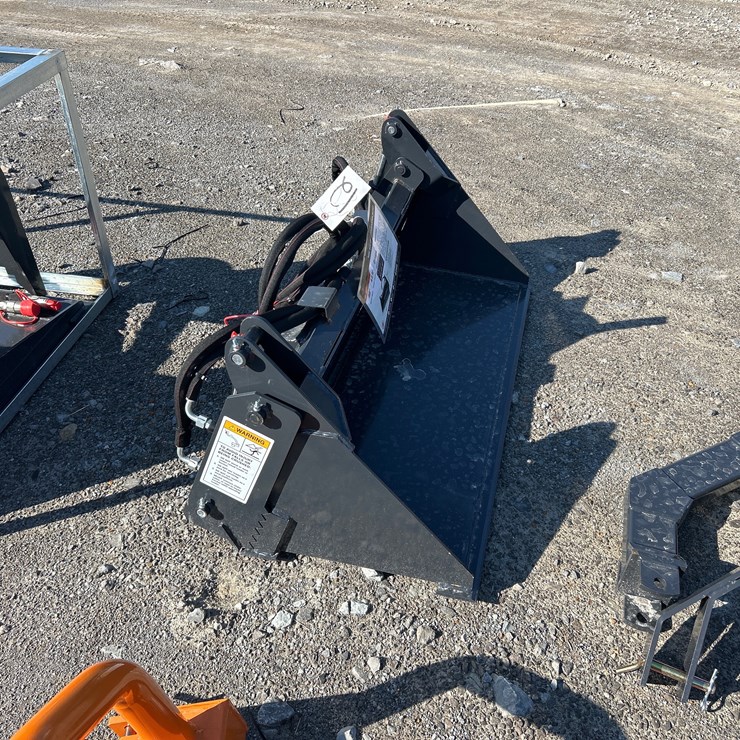 #12 • MINI SKID STEER 4-IN-1 BUCKET