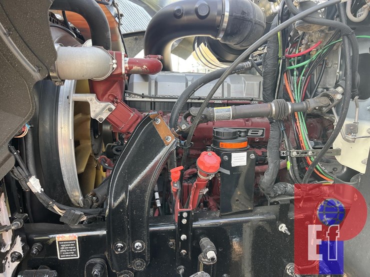 2015-mack-pinnacle-chu613-image-11