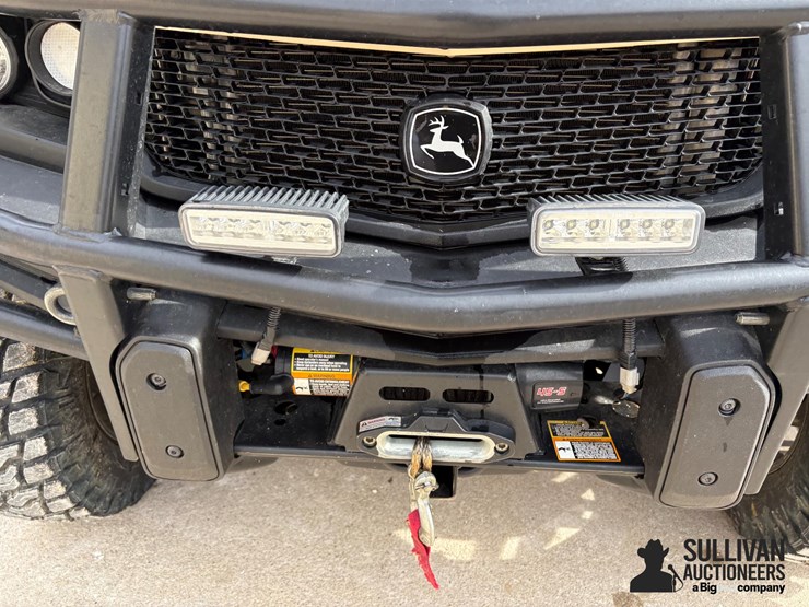 2022-john-deere-xuv835m-4x4-utv-image-19