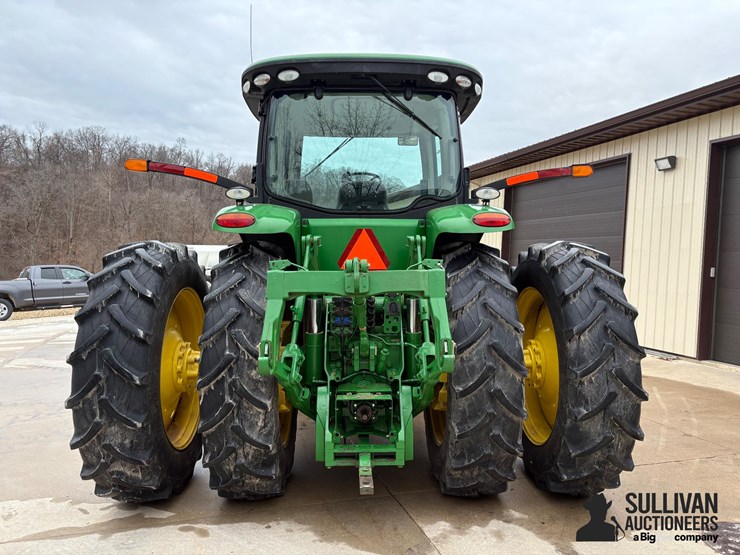 2011-john-deere-8260r-image-6