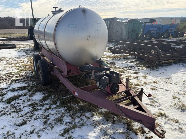 schrock-bros-water-tank-on-transport-5950-image-1