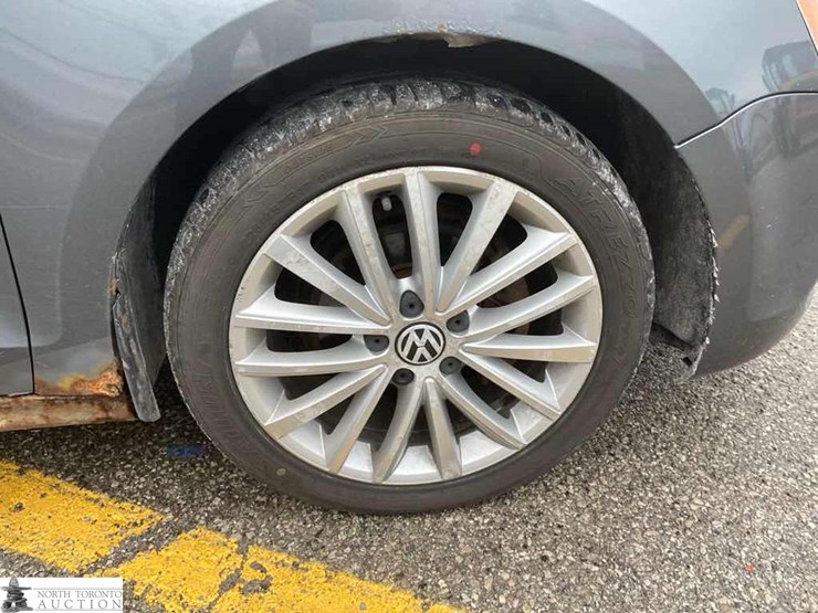 2011-volkswagen-jetta-comfortline-4dr-sedan-image-25