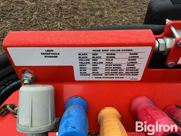 2020-kuhn-krause-excelerator-8005-40’-vertical-tillage-image-13