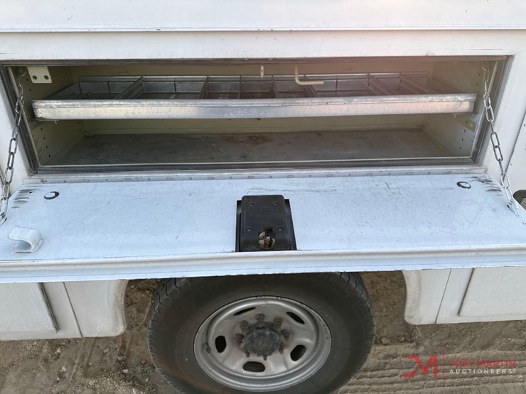 2016-ford-f250-xl-image-16