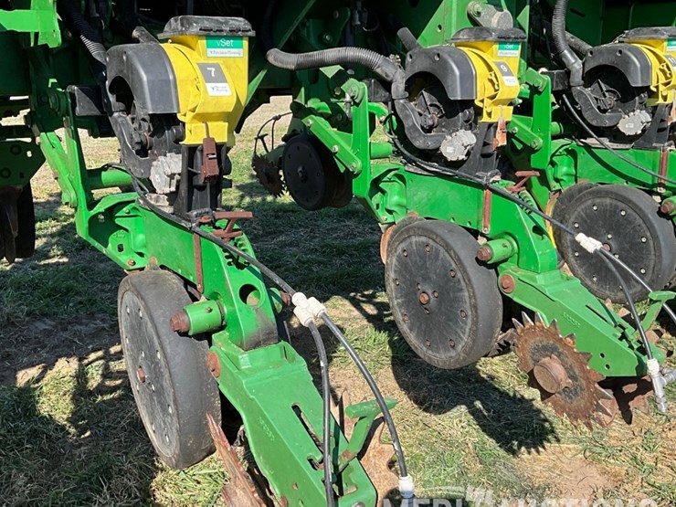 john-deere-1790-image-19