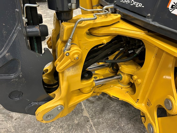 2021-deere-310sl-hl-image-19