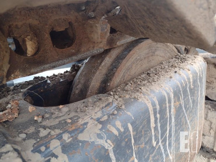 case-cx145d-msr-image-41