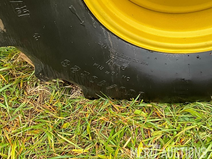 2015-john-deere-s660-image-26