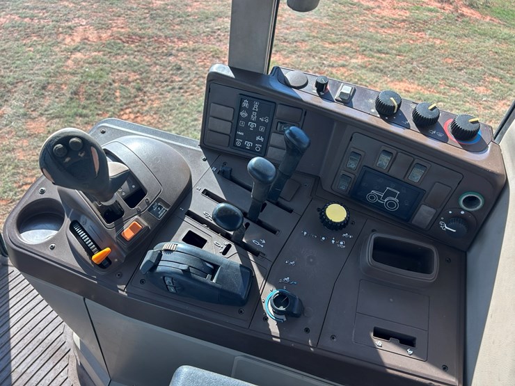 2006-john-deere-7320-image-26