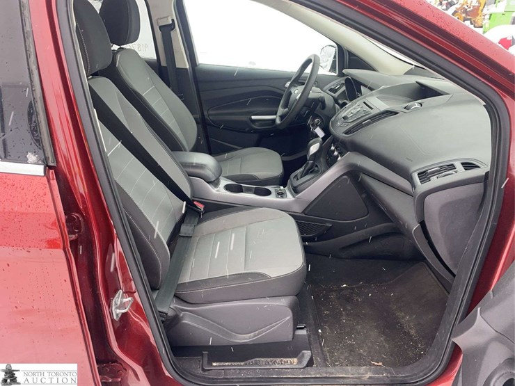 2014-ford-escape-image-25