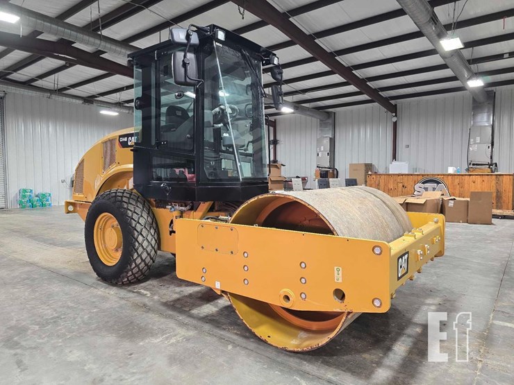 2020-caterpillar-cs44b-image-2