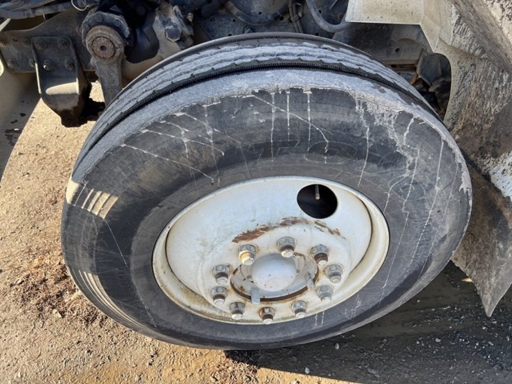 1996-international-4700-image-12