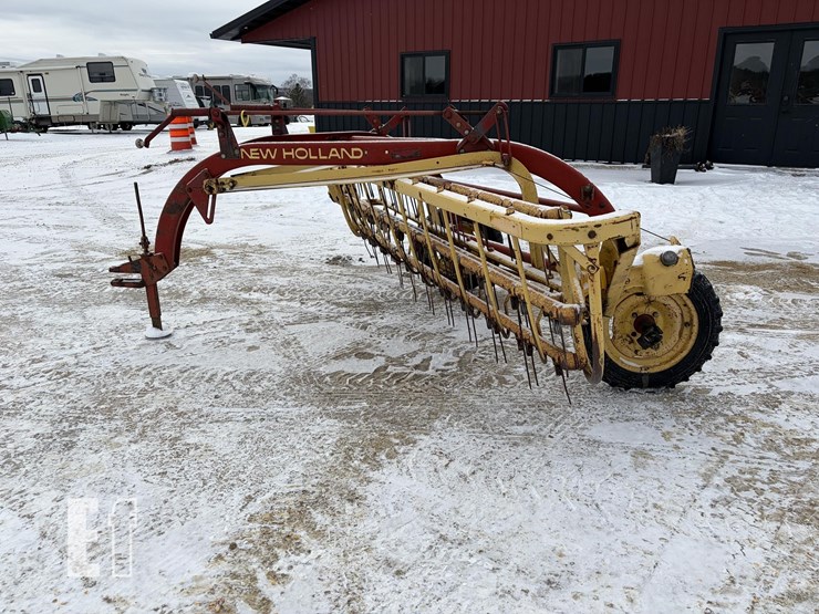 new-holland-258-image-2