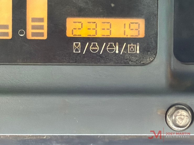 2006-new-holland-c185-image-16