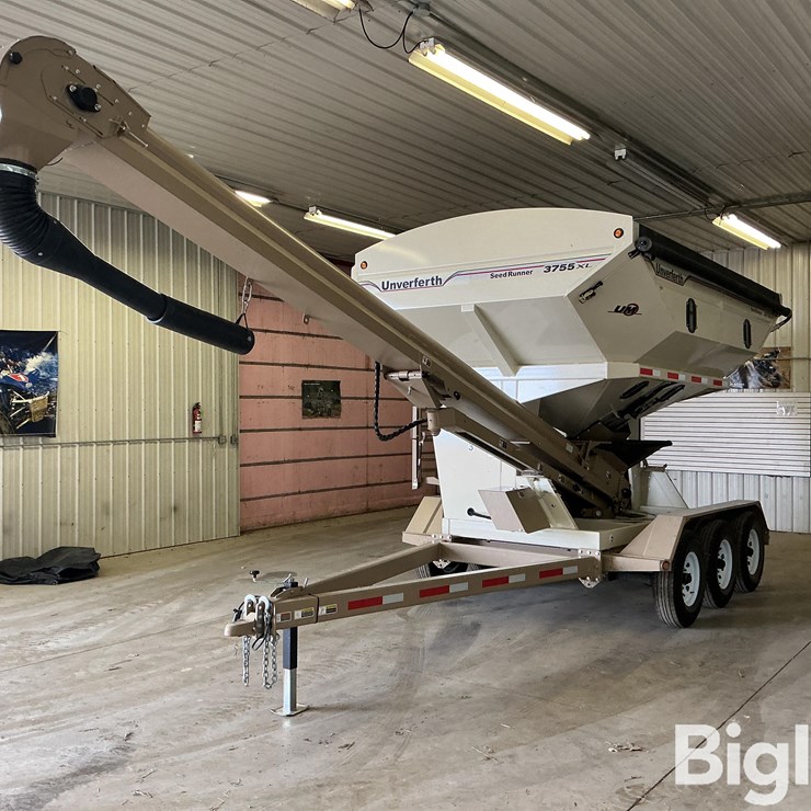 2022 UNVERFERTH 3755