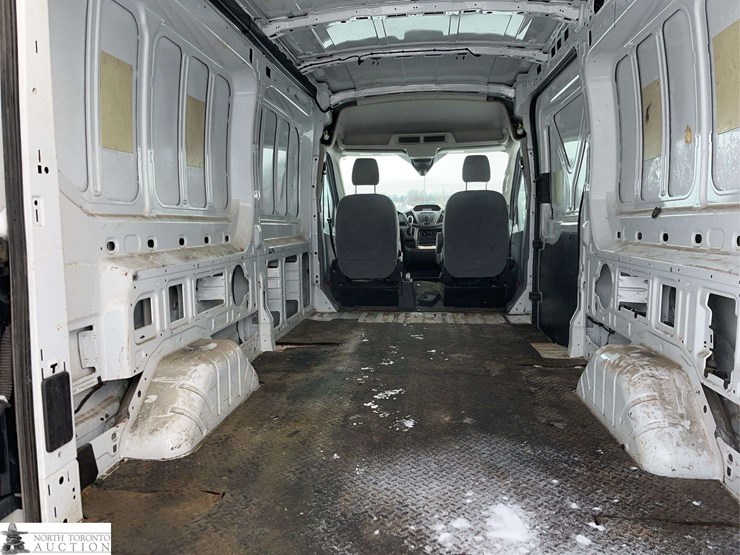 2016-ford-transit-image-28