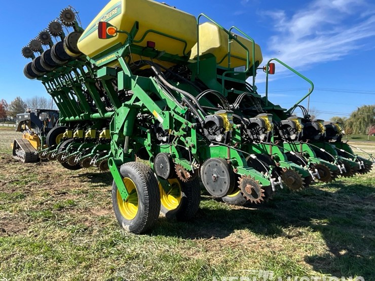 john-deere-1790-image-3