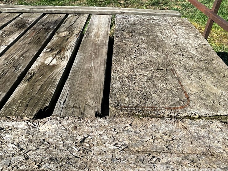 hay-rack-on-running-gear-image-17