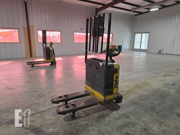 2009-yale-mpb040e-image-1