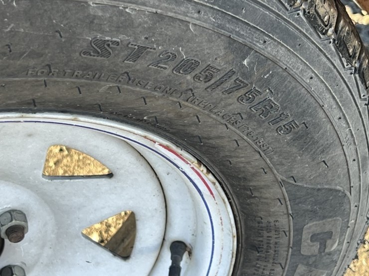 2012-giant-vac-tl29202bvg-towable-leaf-vacuum-image-10