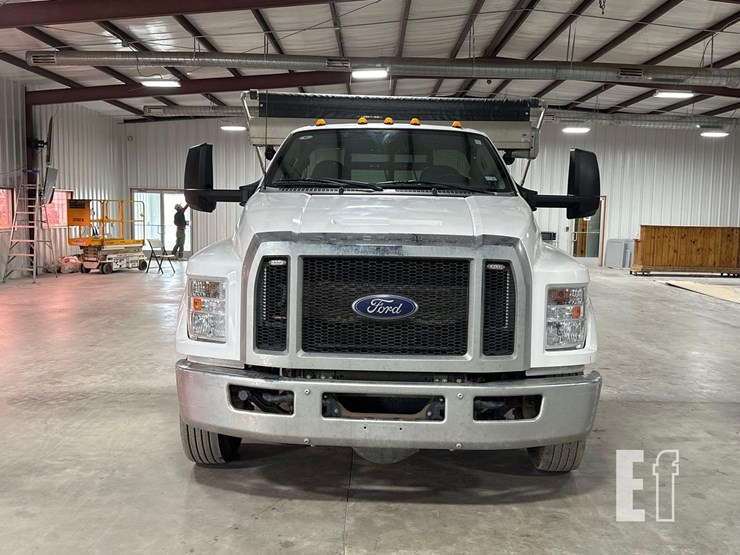 2023-ford-f650-sd-image-7