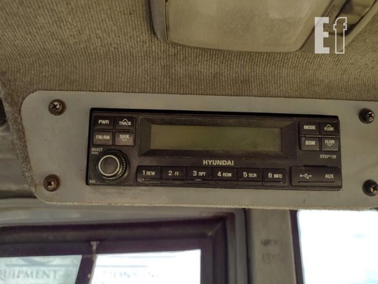 hyundai-110d-7e-image-10