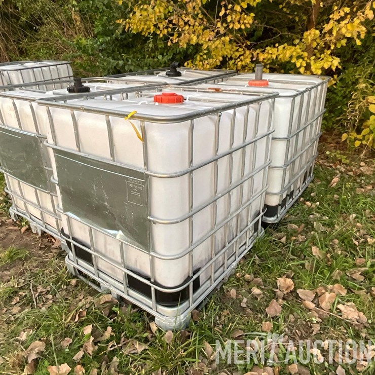 (4) 250 Gallon Poly Totes