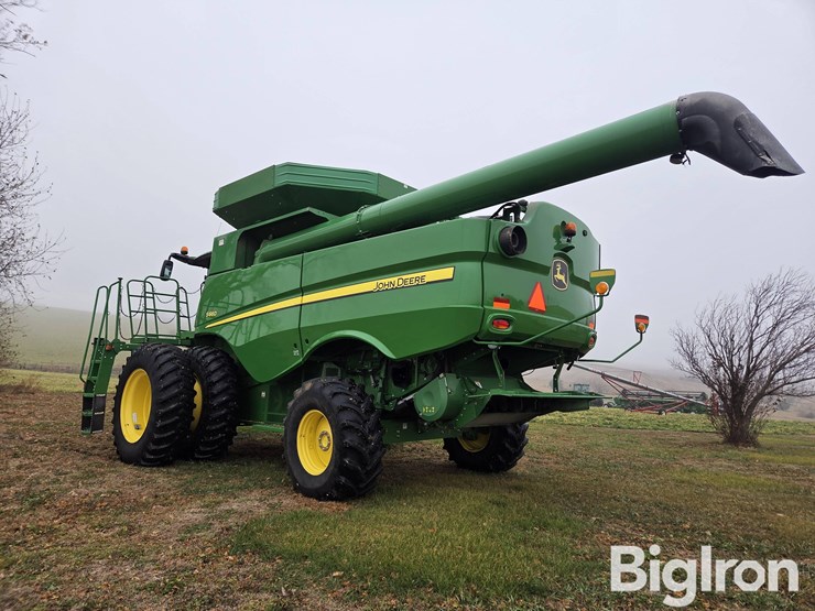 2015-john-deere-s660-image-7