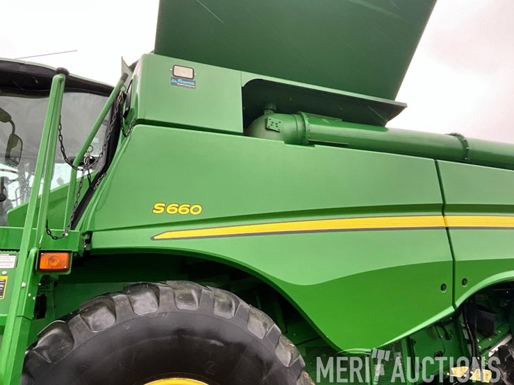 2015-john-deere-s660-image-16